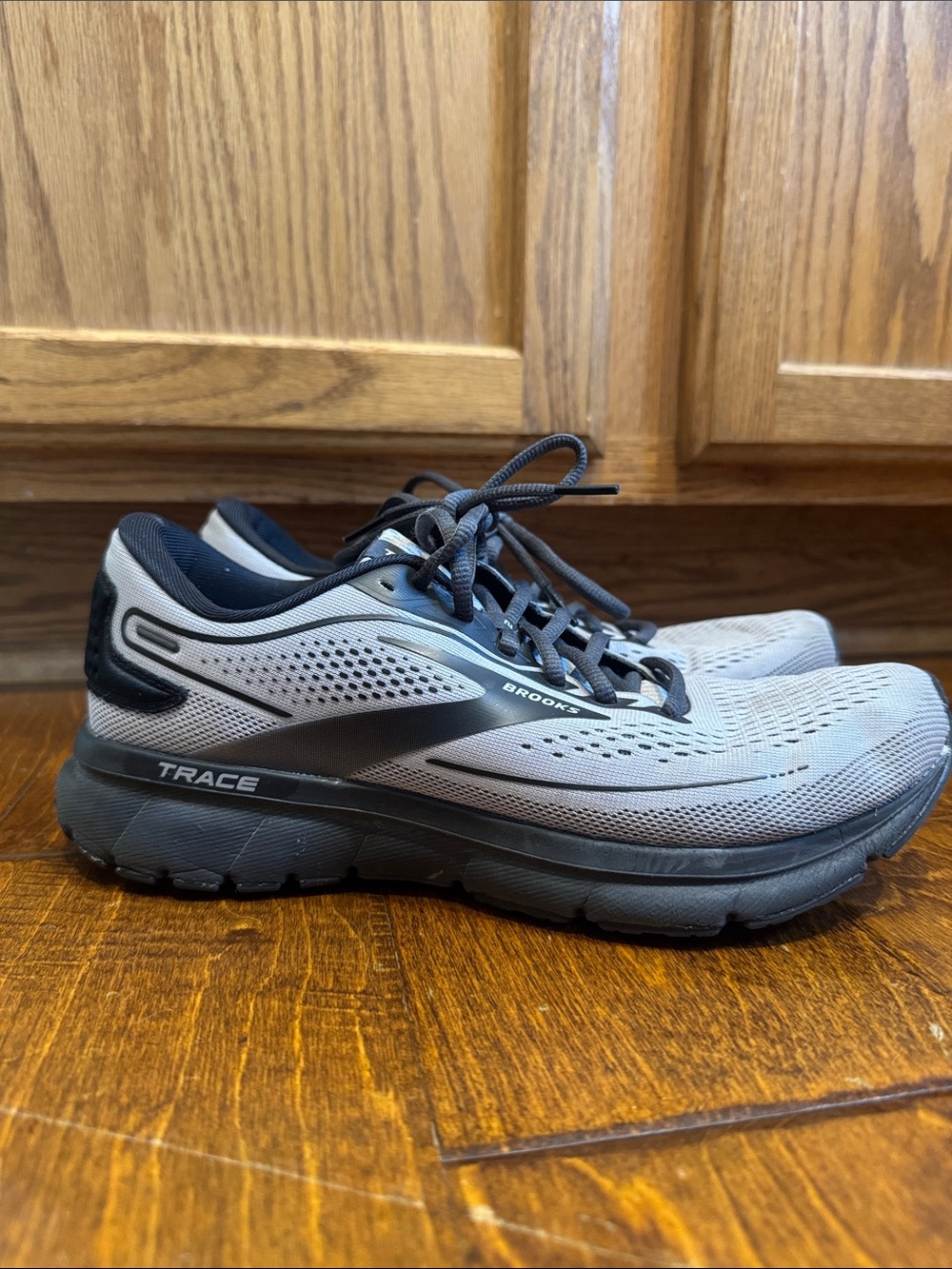Brooks Trace Women’s Running Shoes - Gray/Black